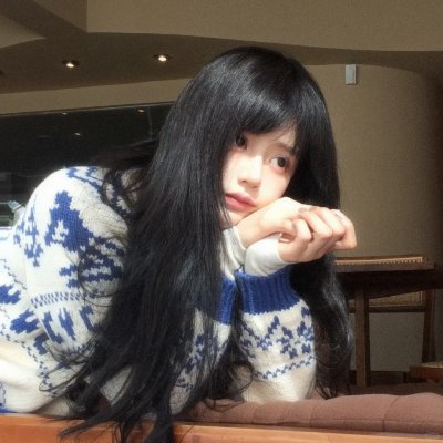 两个爱人和一只熊